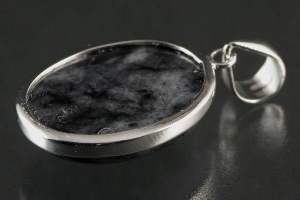 ペンダントトップ 糸魚川産黒翡翠 2.9g｜天然石ペンダント通販 キラリ石