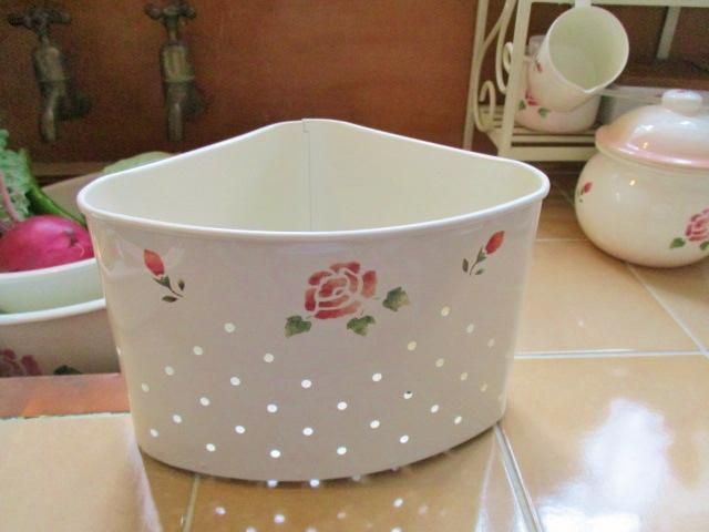 マニーローズ メタル 三角コーナー - 「フランス雑貨マニー