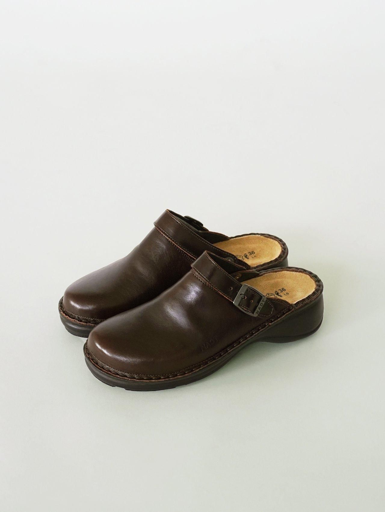 IRIS / Walnut - NAOT ナオトジャパン オンラインショップ