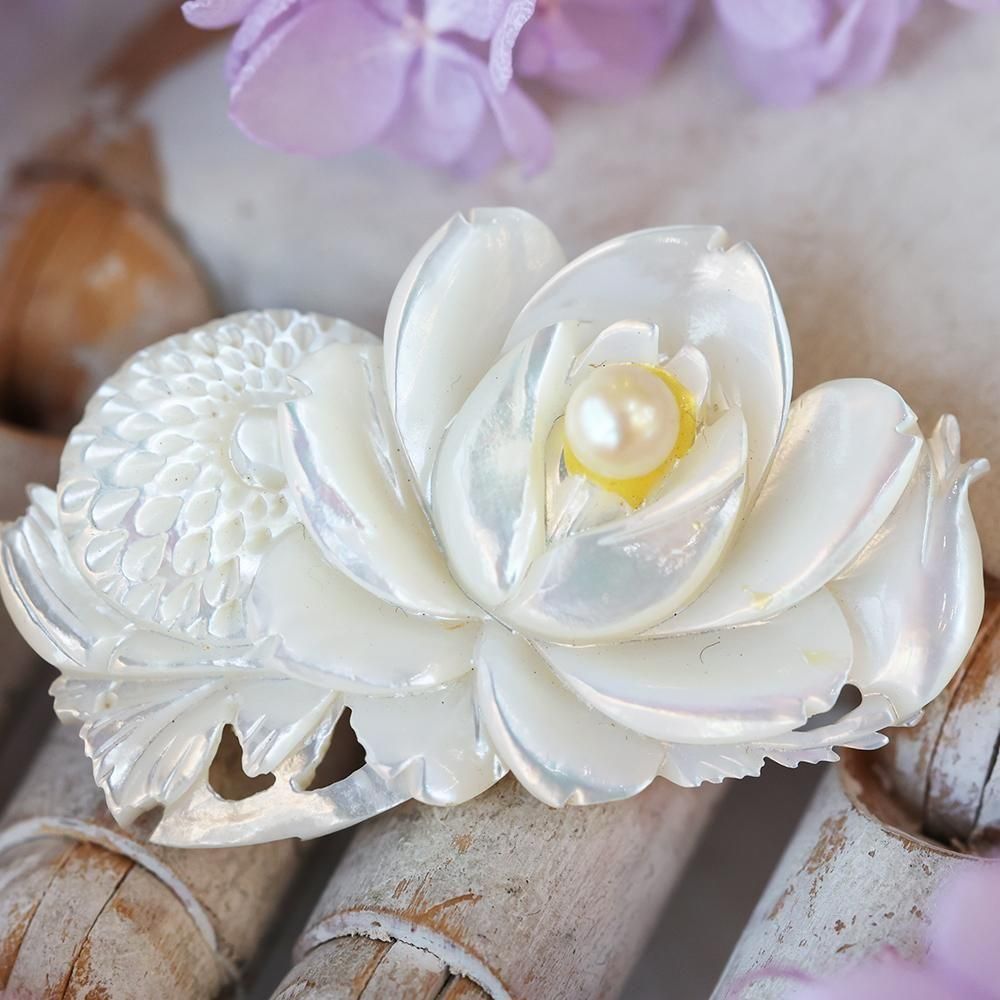 白蝶貝のお花のブローチ - 海福雑貨通販部