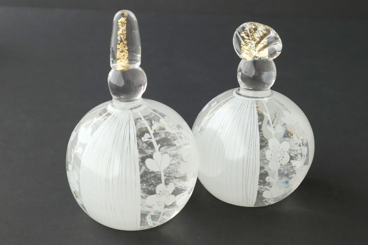 白花のお雛様｜ガラス｜金津沙矢香｜和食器通販｜うちる｜和食器の皿