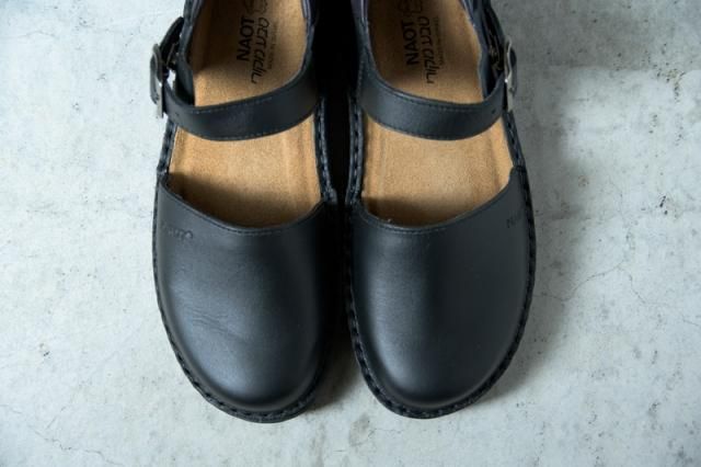 NAOT OLGA オルガ ストラップシューズ Matt Black（黒）｜FRANK暮らし