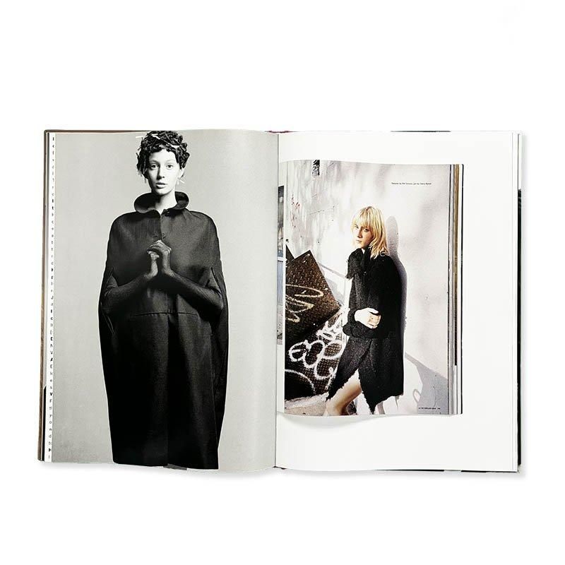 RAF SIMONS Designer Monographs curated by Terry Jonesラフ