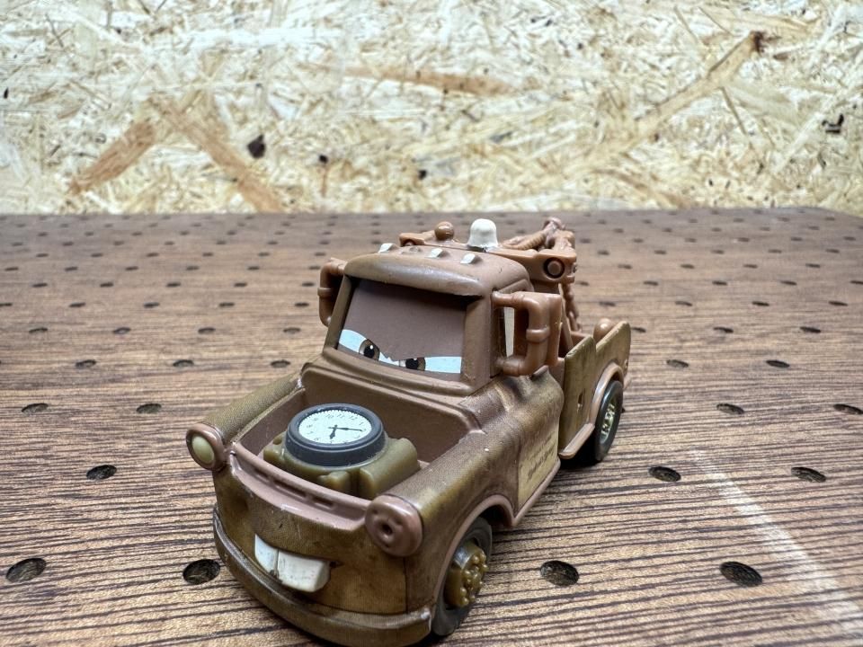 TIME TRAVEL MATER RADIATOR SPRINGS BEGINNINGS GIFT PACK 2013