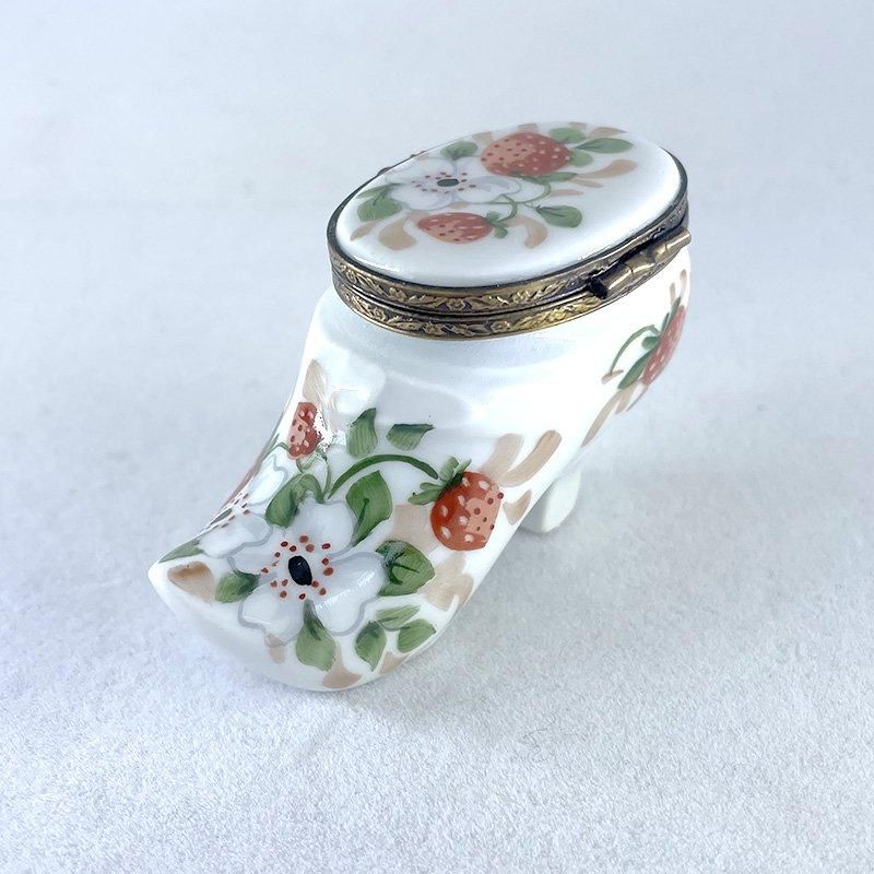 陶器の小物入れ リモージュボックス 靴型イチゴ模様 蜂のつまみ