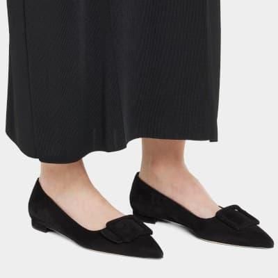 メイセール スエード ブラック フラット マノロブラニク