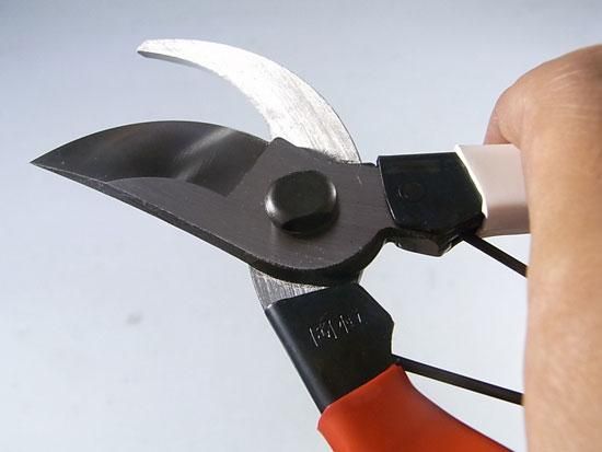 剪定鋏 （岡恒作） 全長200mm No.103(3012) - 盆栽、園芸道具の兼進