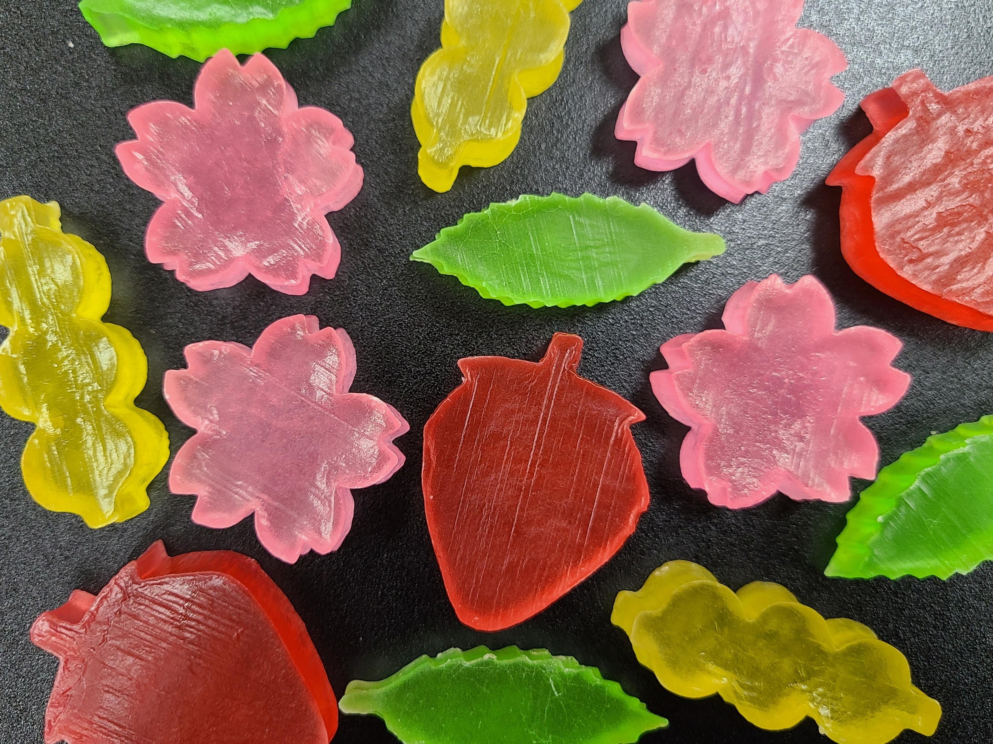 琥珀糖 京こごり（春） - 株式会社 高野屋貞広