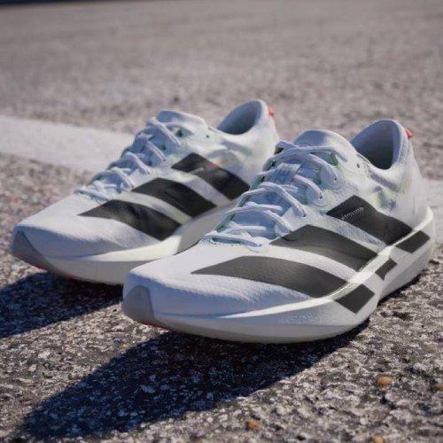 アディゼロジャパン 9 W | 軽量ランニングシューズ - スポーツカムイ