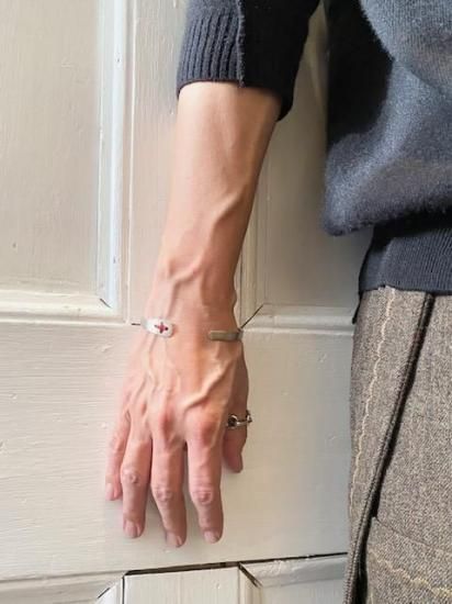 m.a＋ (エムエークロス) Stitched Cross Silver Bangle (AB11)