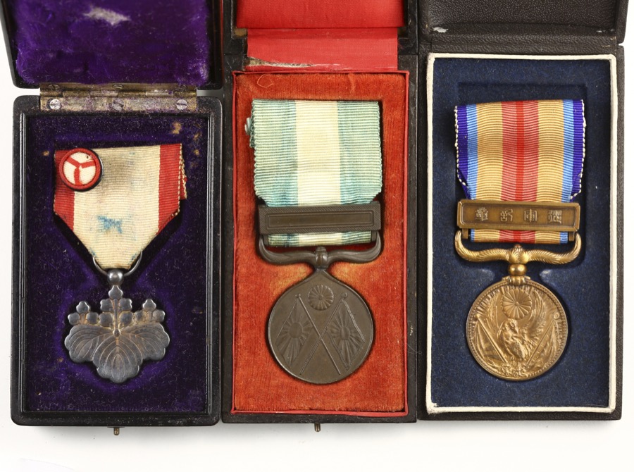 貨幣博物館 | 日本 支那事変従軍記章,明治二十七八年従軍記章,勲八等