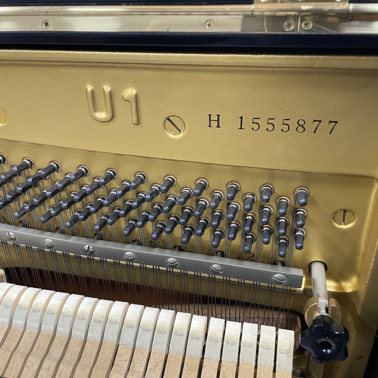 中古ピアノ】YAMAHA アップライトピアノ U1H 1555877 黒(鏡面艶出し