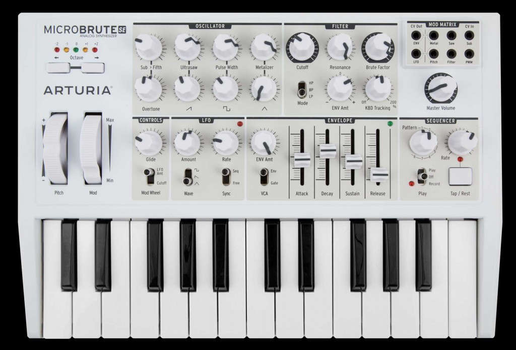 コンパクトなミニ鍵盤アナログシンセサイザーMICROBRUTEのスペシャル