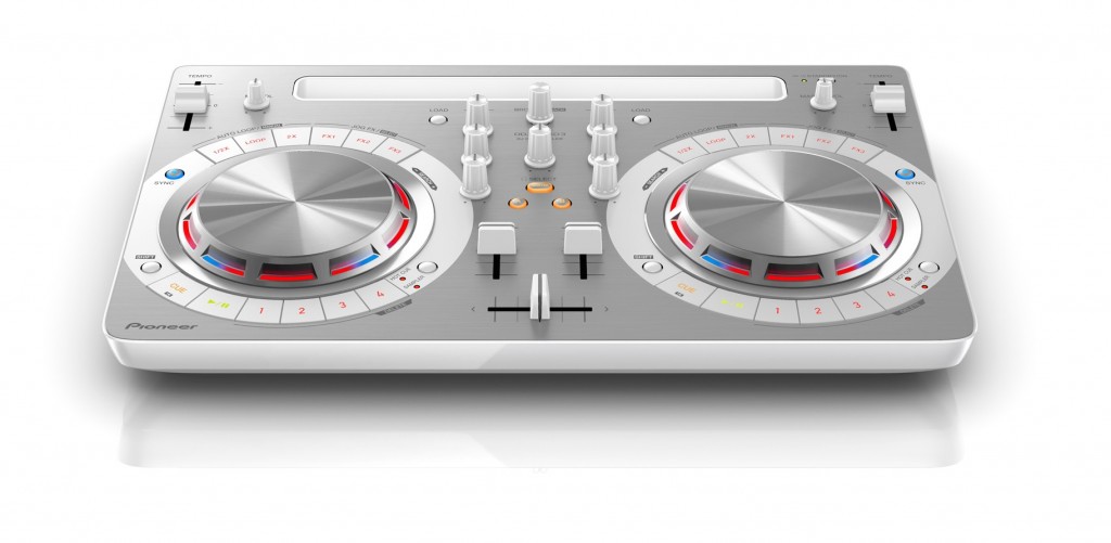 シンプルな操作でDJを楽しめるDJコントローラーPioneer「DDJ-WEGO3