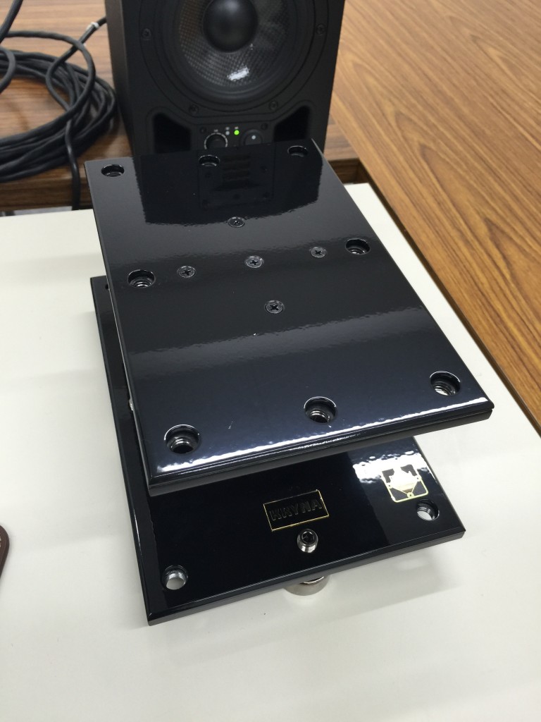 音が良くなる！KRYNA（クライナ）社のスピーカースタンド「Stage」を