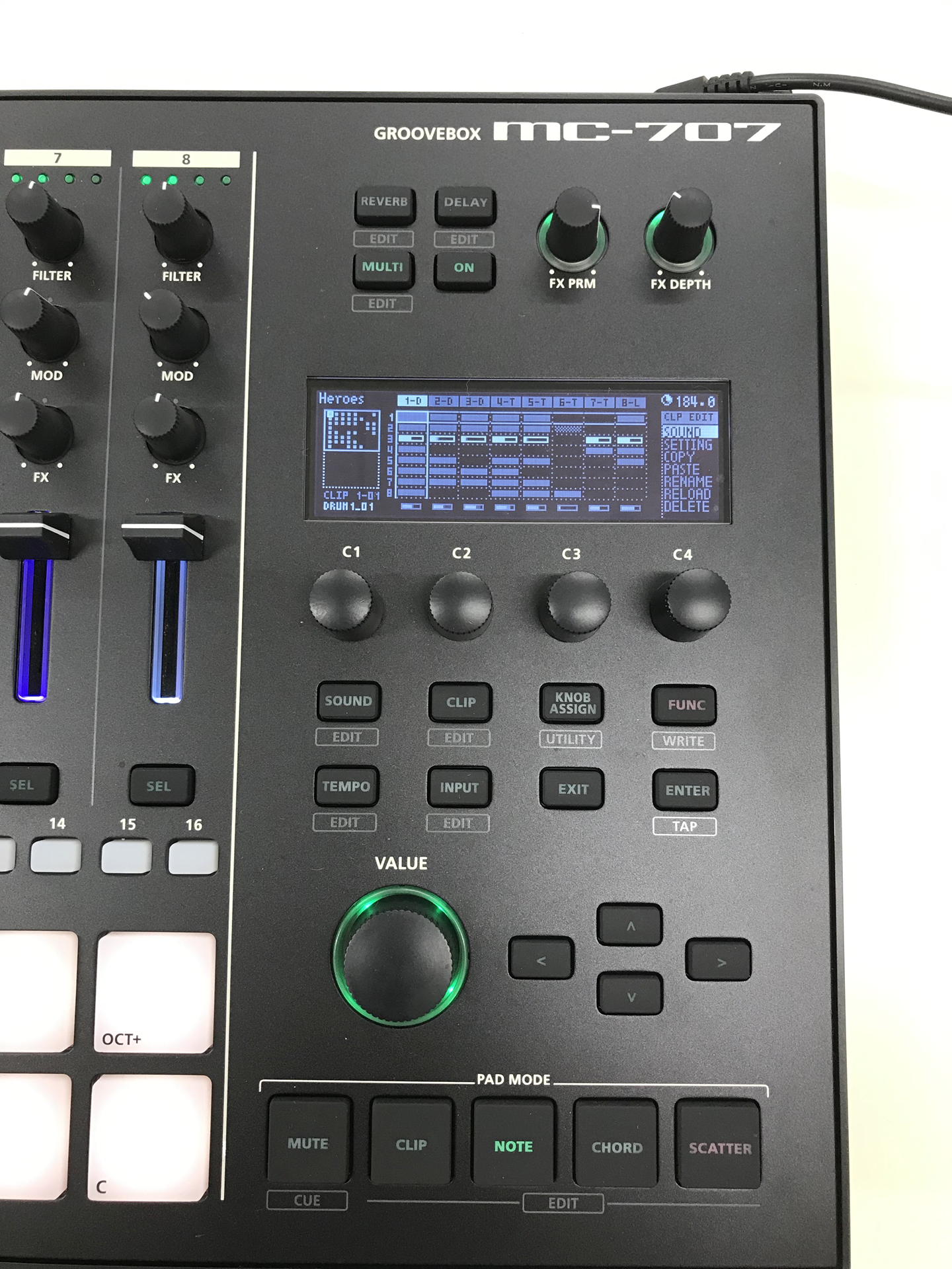 Roland GROOVEBOX MC-707 / MC-101 | 直感的操作でエレクトロニック