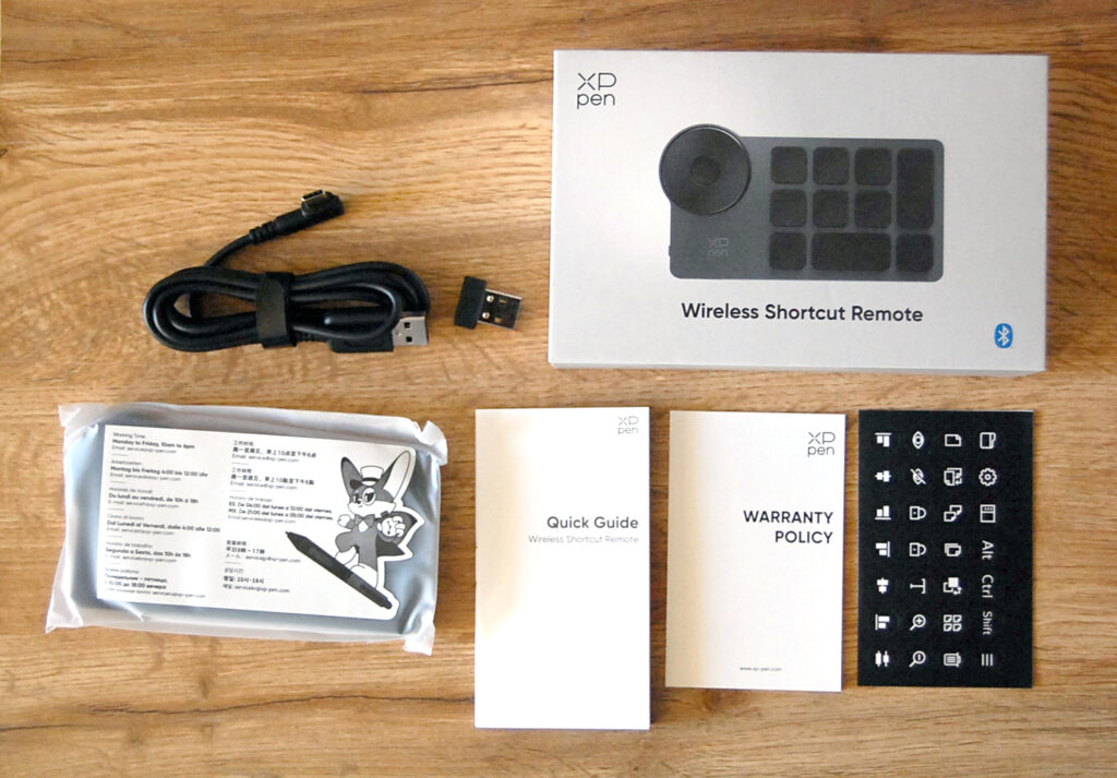 レビュー】 左手デバイスXP-Pen 「ACK05 Shortcut Remote」デザインも