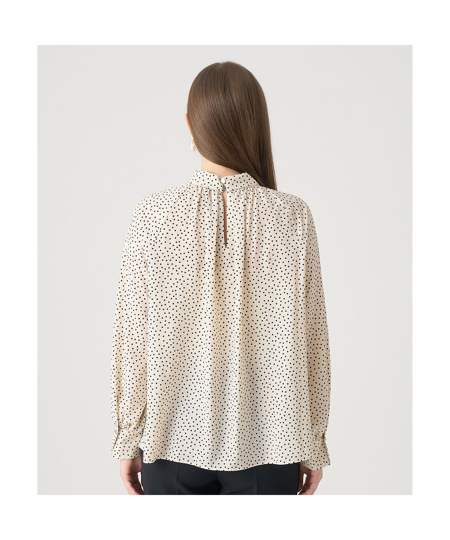 デシンドットプリントボウタイブラウス | ANAYI/アナイ | 三越伊勢丹