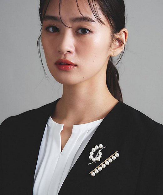 セレモニー／上品】パール調モチーフブローチ（2002562274