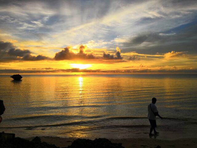石垣島サンセットビーチの行き方と遊び方について！石垣島在住スタッフ