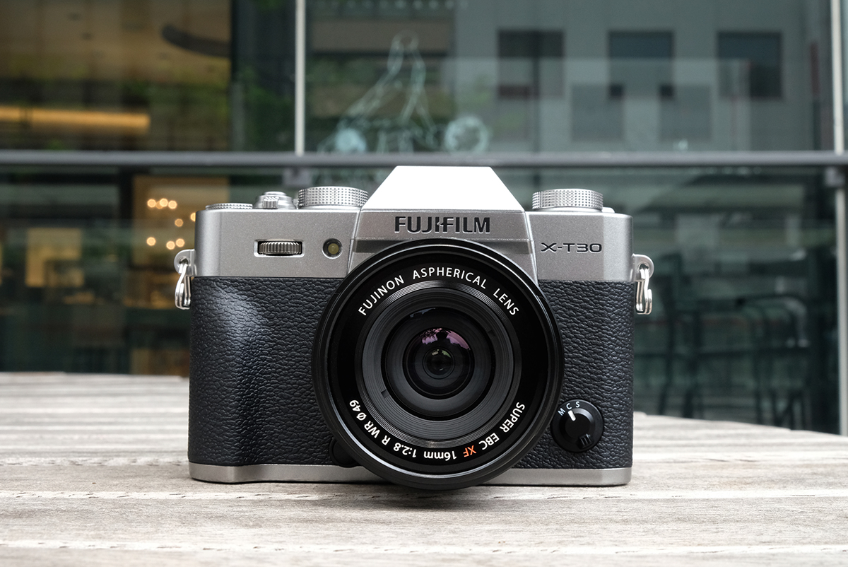 Xシリーズレビュー】どこがどう進化したの？『X-T30』は初心者女子にも