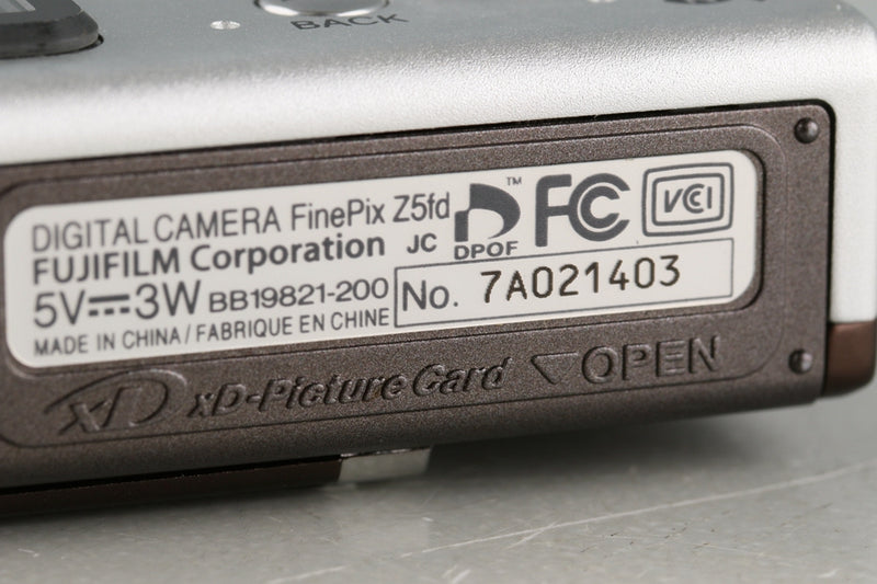 Fujifilm FinePix Z5 Digital Camera #48728E4 – IROHAS SHOP