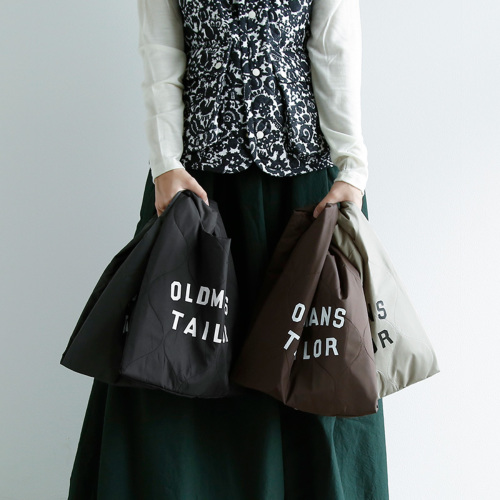 R & D.M.Co- オールドマンズテーラー キルティング ロゴプリント ミニ