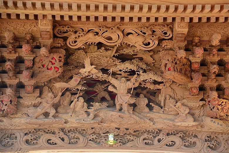 貝塚 森町新調だんじり その②：主屋根回り | シン・板原村のだんじり会館