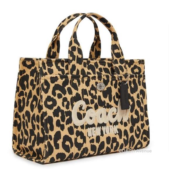 COACH（コーチ） COACH CP770 カーゴ トート レオパード プリント