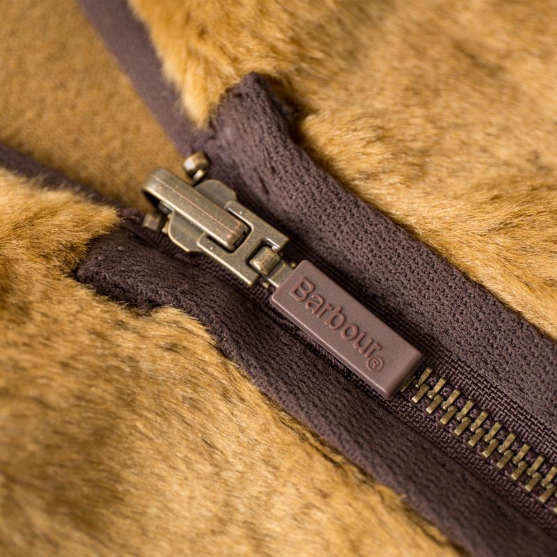 Barbour（バブアー） フロントジップ ファー ライナー ベスト