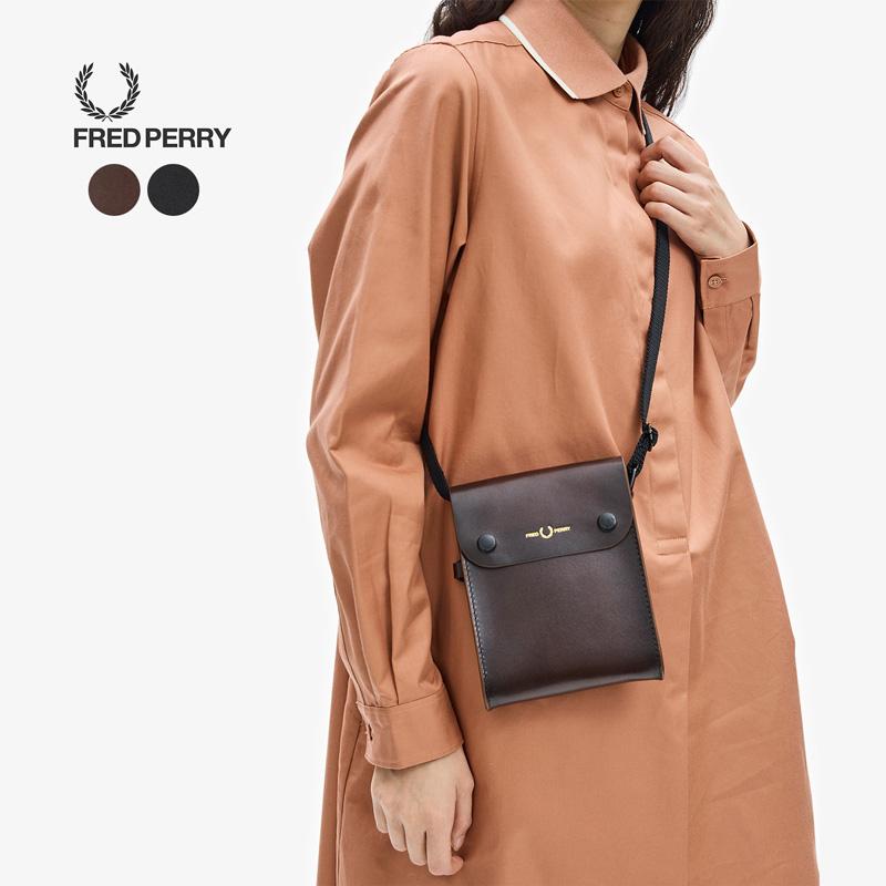 FRED PERRY（フレッドペリー） バーニッシュド レザー ポーチ バッグ