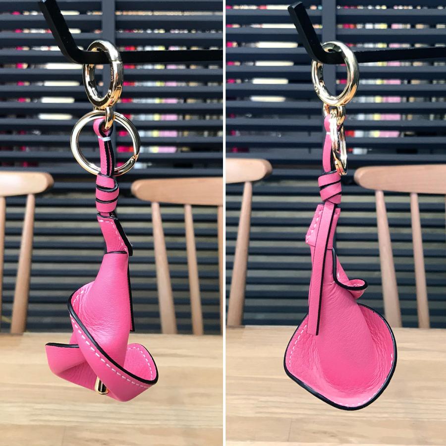 LOEWE（ロエベ） 【新品同様】 カラ バッグチャーム ユリモチーフ