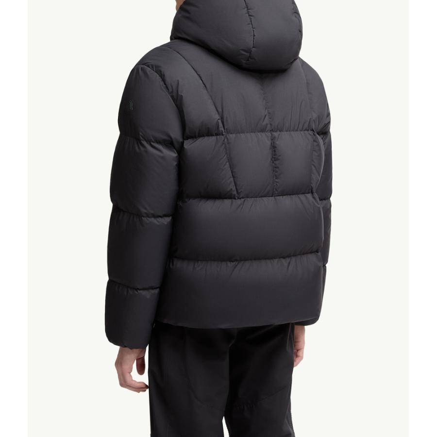 MONCLER（モンクレール） 2025/26秋冬 メンズFUSAIN SHORT DOWN JACKET
