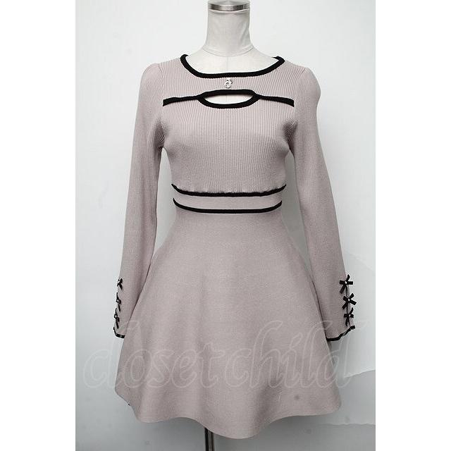 SALE】evelyn / バイカラーニットフレアワンピース ピンクベージュ S