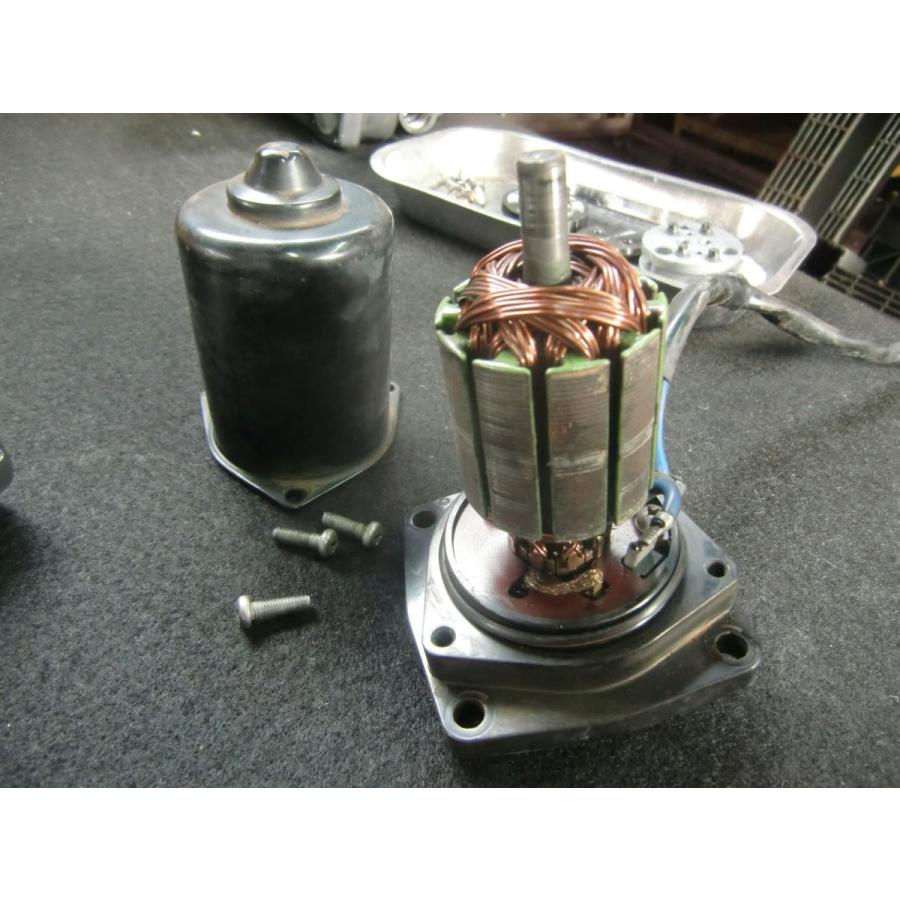 ホンダ（HONDA） ホンダ除雪機 パワーハイトシリンダー オイル漏れ修理