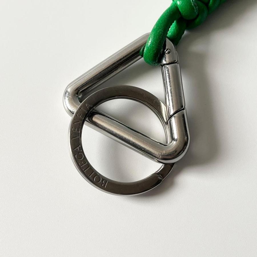 BOTTEGA VENETA ボッテガヴェネタ トライアングル キーリング ネック