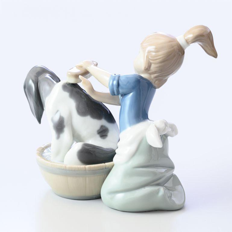 LLADRO（リヤドロ） きれいにしましょうね フィギュア 人形 女性