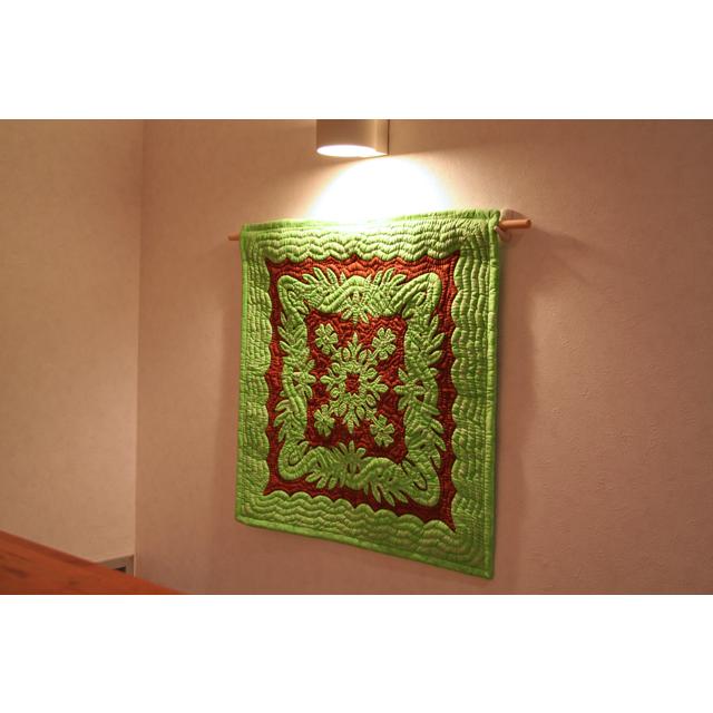 ハワイアンキルト タペストリー 60cm アイリスレイ ライトグリーン