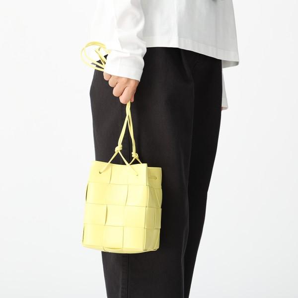 BOTTEGA VENETA（ボッテガ・ヴェネタ） ショルダーバッグ カセット