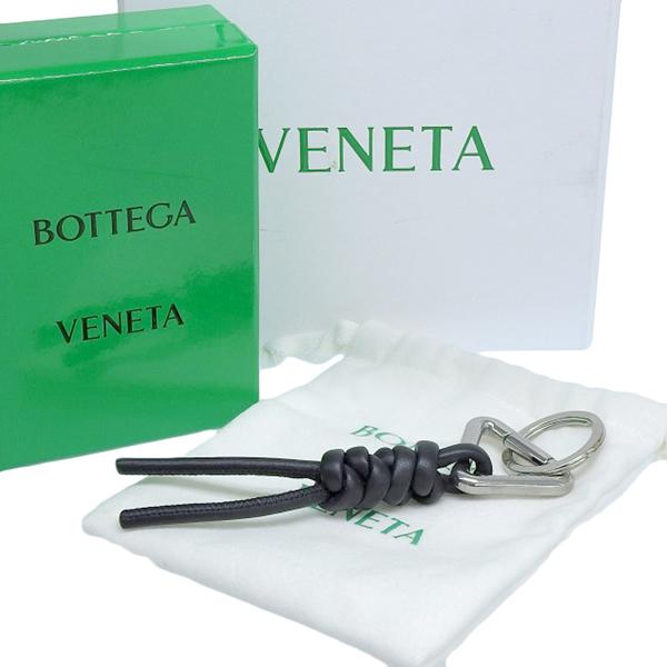 BOTTEGA VENETA（ボッテガ・ヴェネタ） レザー トライアングル