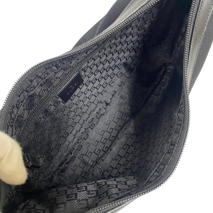 GUCCI（グッチ） ## ロゴショルダーバッグ キャンバス 019・0433