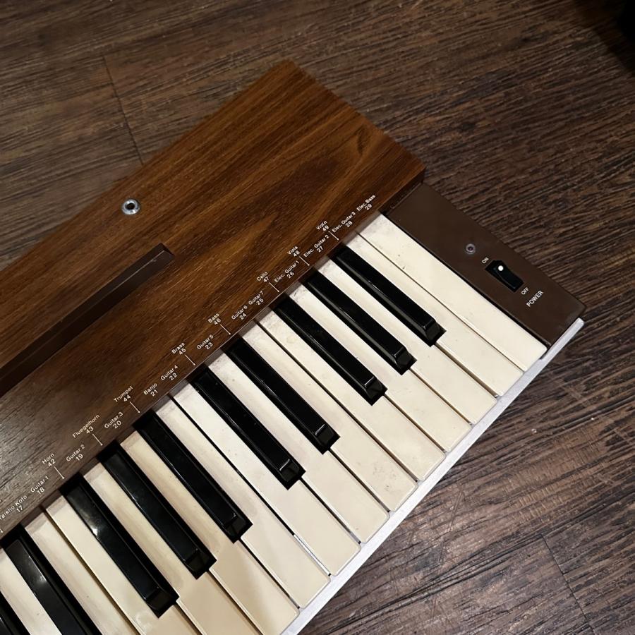 CASIO（カシオ） Casio CT-202 Casiotone Keyboard シンセサイザー