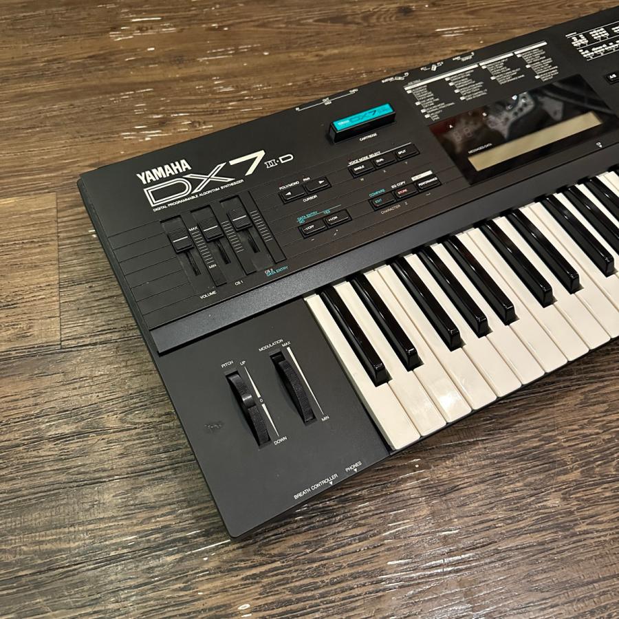 YAMAHA（ヤマハ） Yamaha DX7-IID Synthesizer シンセサイザー