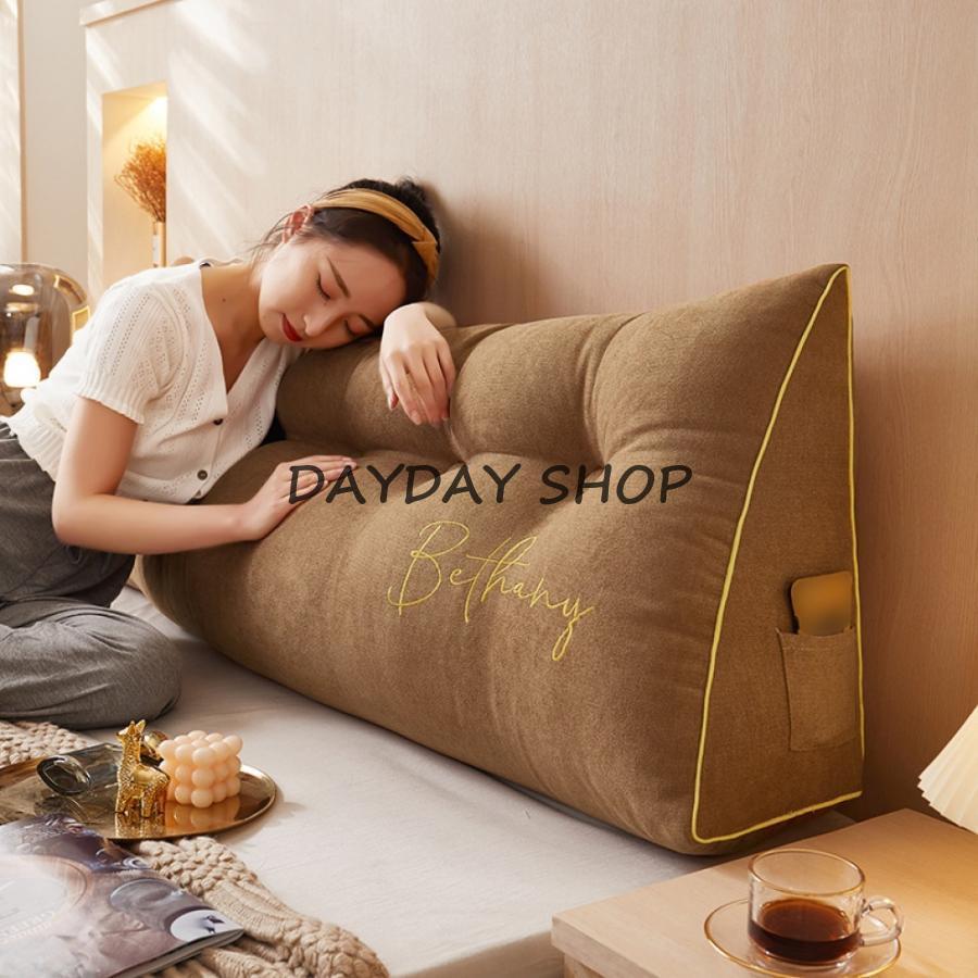 SANTEPLUS 三角形クッション ベージュ SANTEPLUS 三角形クッション