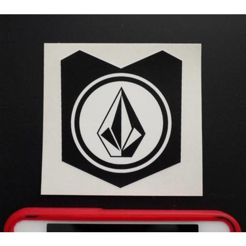 VOLCOM（ボルコム） 送料込み ロゴ サーフィン スノーボード スケート