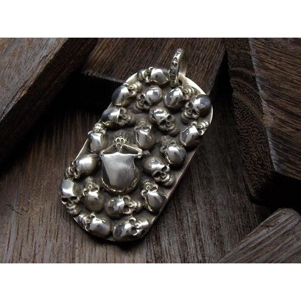 Stanley Guess（スタンリーゲス） マルチスカル ドッグタグ ラージ