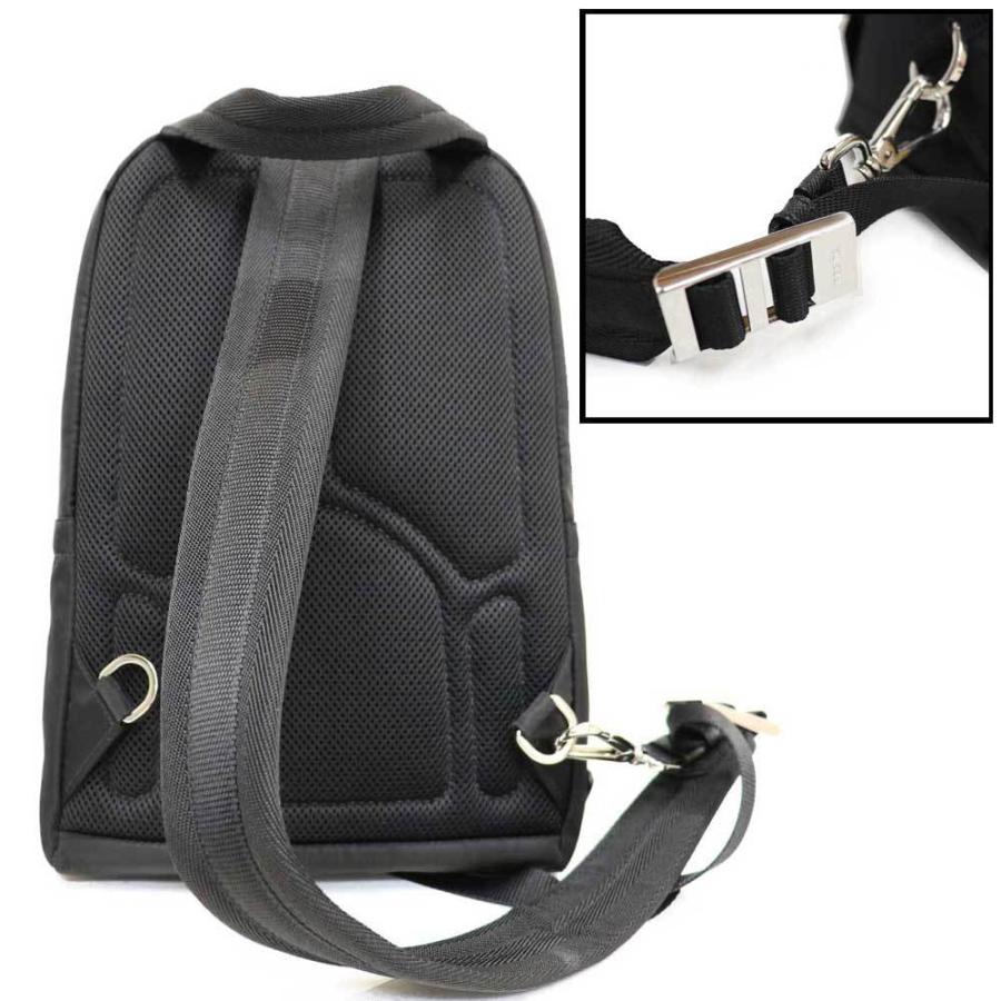 PRADA（プラダ） (美品）プラダ ボディバッグ ショルダー 黒 NERO