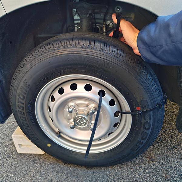 プラスチック タイヤチェーン20本 黒 バイク 軽 トラック用 簡単装着