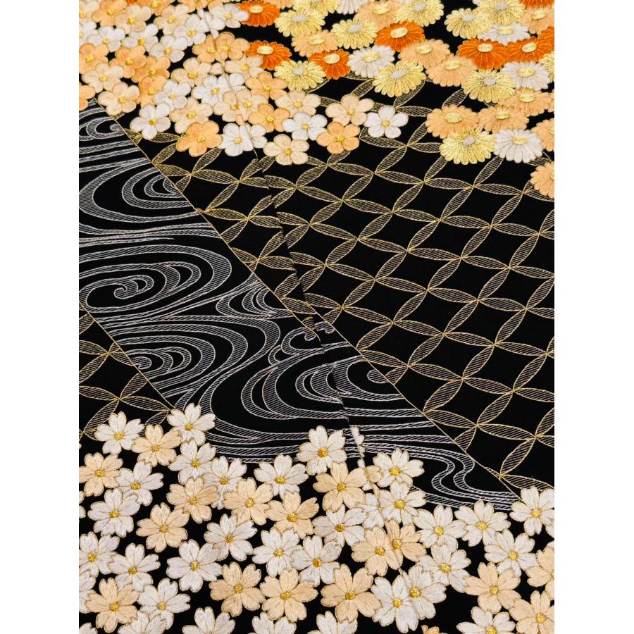 総刺繍 黒留袖 菊尽くし 五つ紋 正絹比翼地 ぐし縫い : 高級呉服の藤和