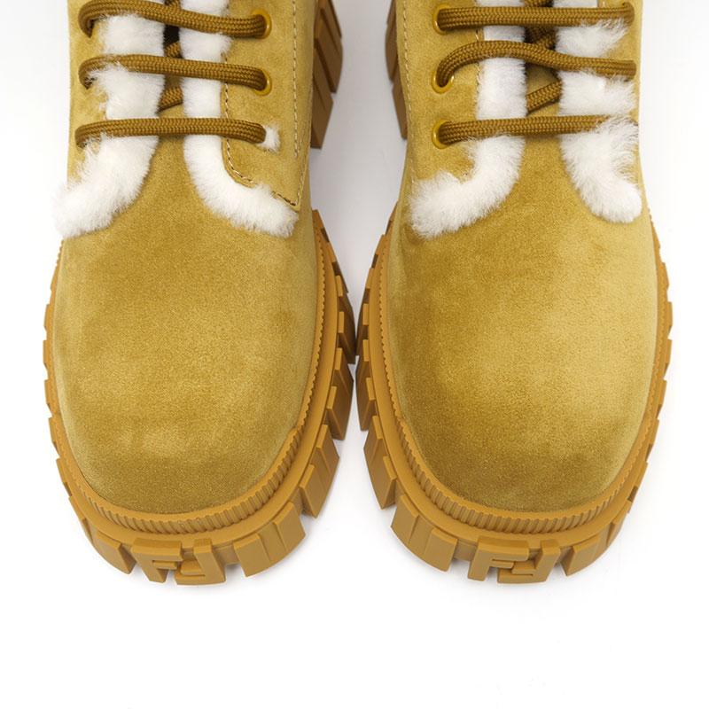 FENDI（フェンディ） スエードムートンブーツ サイズ8 イエロー系